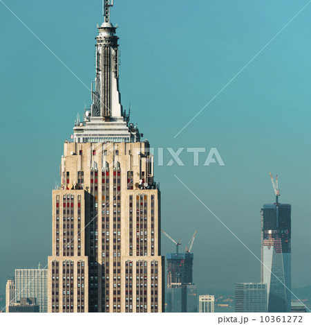 USA, New York City, Empire State Building with Manhattan skyline in background USA, New York City, Empire State Building with Manhattan skyline in background 10361272