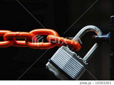 Chain with padlock on black background, studio shot 10363261