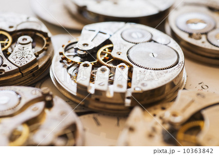 Variety of watches striped to parts Variety of watches striped to parts 10363842