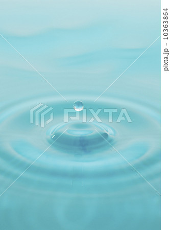 Drop falling into water 10363864
