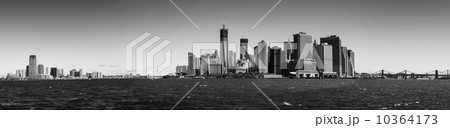 Panoramic view of Lower Manhattan 10364173