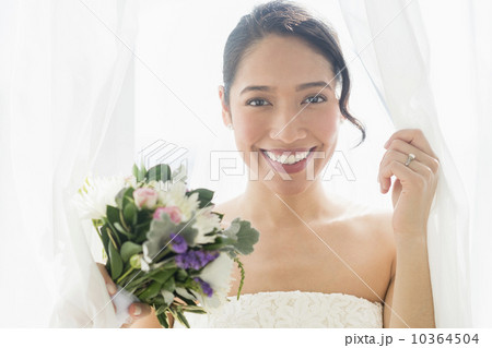Portrait of bride 10364504
