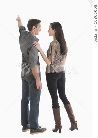 Rear view of couple 10365008