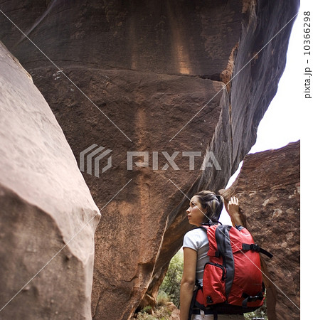 Hiker in Zion National Park, Utah USA 10366298