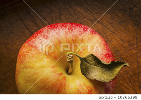 Apple on wooden table 10366399