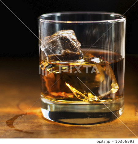 Studio shot of whisky Studio shot of whisky 10366993