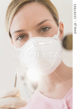 Portrait of female dentist Portrait of female dentist 10367665