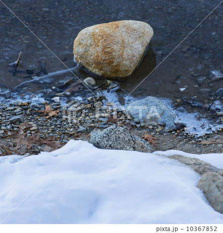 Boulder in water 10367852