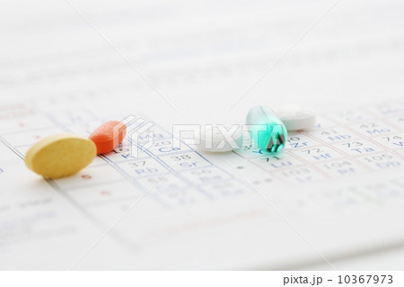 Pills on table of elements 10367973