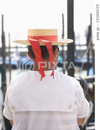 Portrait of gondolier 10369229
