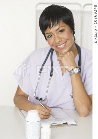 Portrait of female health practitioner 10369248