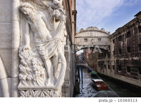 The Bridge of Sighs with sculpture depicting Drunkenness of Noah Doge's Palace Venice, Italy 10369313