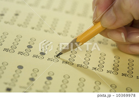 Filling in bubble test 10369978