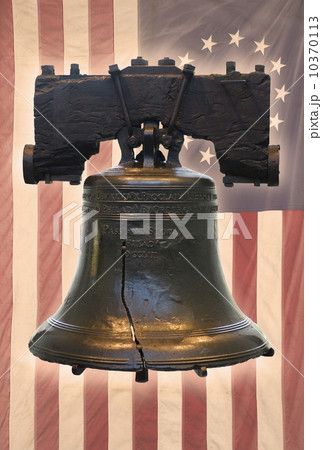 Liberty Bell and American flag with thirteen stars Liberty Bell and American flag with thirteen stars 10370113