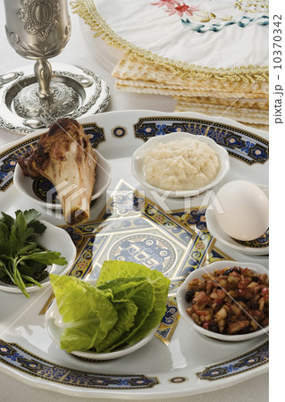 Table set for Seder Table set for Seder 10370342