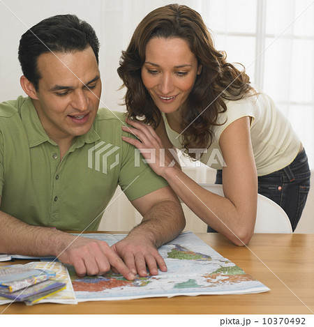 Couple planning a trip 10370492