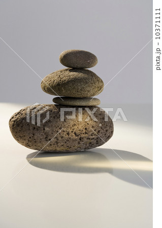 Pile of four stones Pile of four stones 10371111