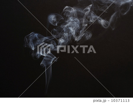 Smoke with black background 10371113