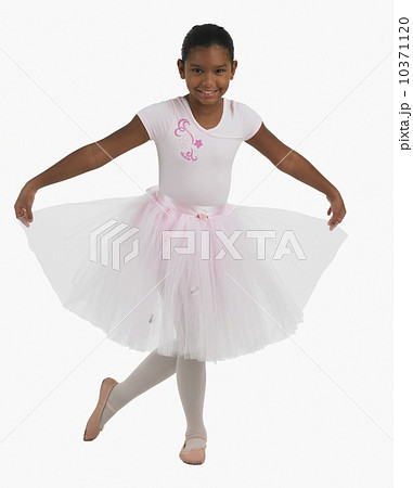 Studio shot of girl practicing ballet 10371120