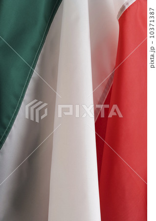 Close up of flag of Italy 10371387