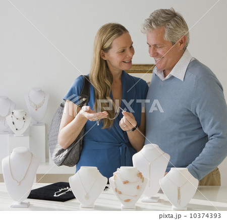 Couple shopping for jewelry Couple shopping for jewelry 10374393