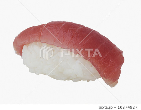 Close up of tuna sushi 10374927