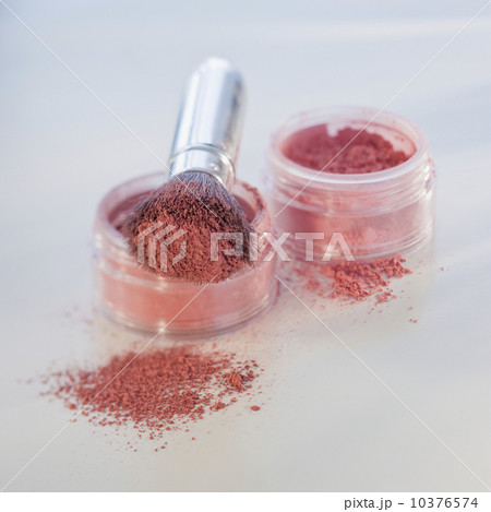 Close up of mineral cosmetics and brush 10376574