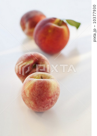 Peaches Peaches 10377930