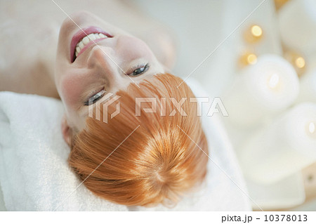 Woman relaxing in bathtub Woman relaxing in bathtub 10378013