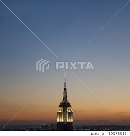 Sunset view of Empire State Building 10378311