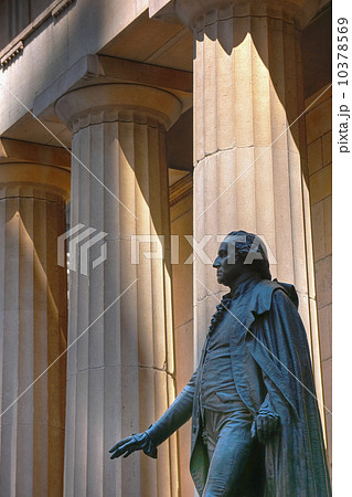 Statue of George Washington Statue of George Washington 10378569