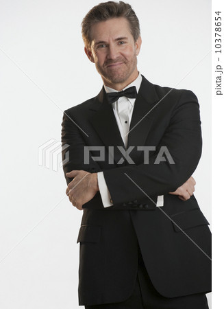 Man in tuxedo 10378654