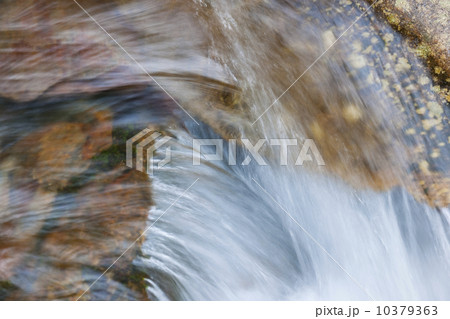 Flowing creek 10379363