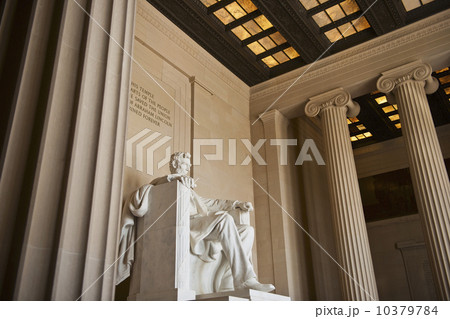 Statue of Abraham Lincoln 10379784