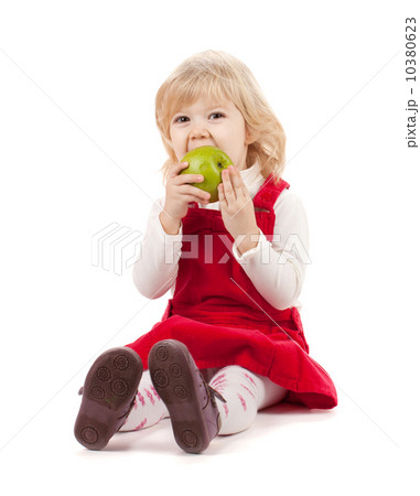 Baby girl eating apple 10380623