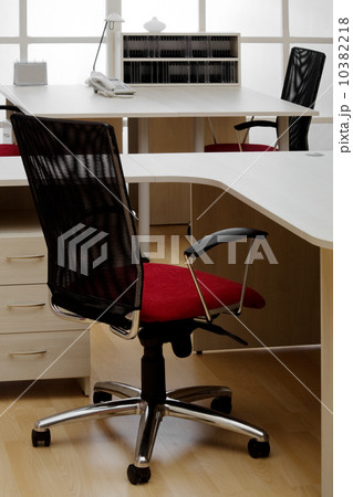 modern and light office 10382218