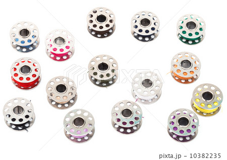 a spool of thread 10382235