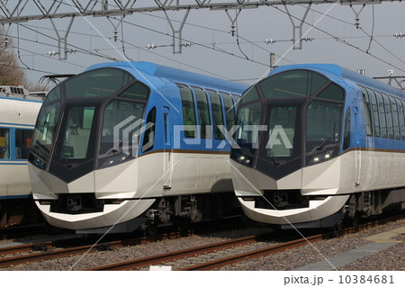 近鉄特急　しまかぜ 10384681