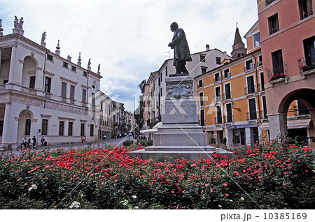 ヴィチェンツァ・　パラディオ通り 10385169