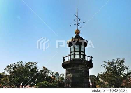 靖国通りの常燈明台 10386185