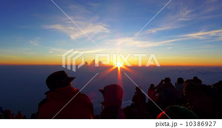 富士山ご来光の写真素材 [10386927] - PIXTA