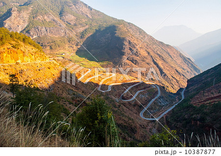 Yunnan scene-Go to Lugu Lake the way Yunnan scene-Go to Lugu Lake the way 10387877