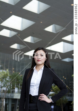 Confident Asian business woman 10388962