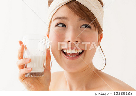 牛乳　女性 10389138