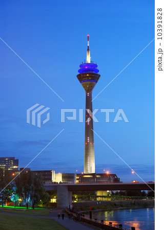 Rheinturm in Dusseldorf, Germany Rheinturm in Dusseldorf, Germany 10391828