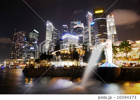 シンガポール 10394373