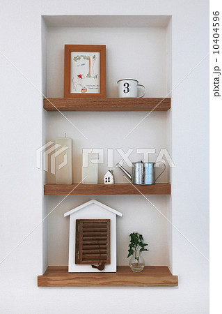 家 ニッチ 飾り棚 オシャレ棚 生活 住まい 住空間の写真素材