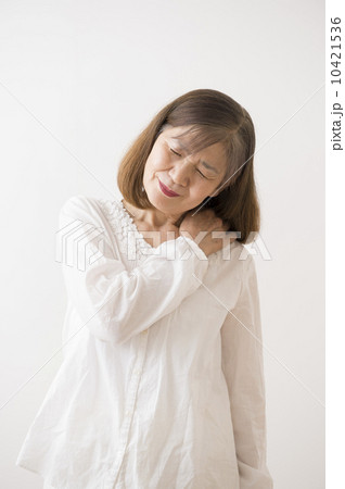 60代の女性 60代の女性 10421536