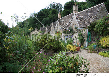 イギリスのコッツウォルズのバイブリー風景(2) イギリスのコッツウォルズのバイブリー風景(2) 10422899