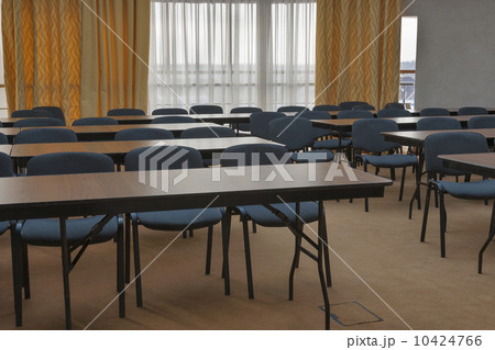 Empty classroom Empty classroom 10424766